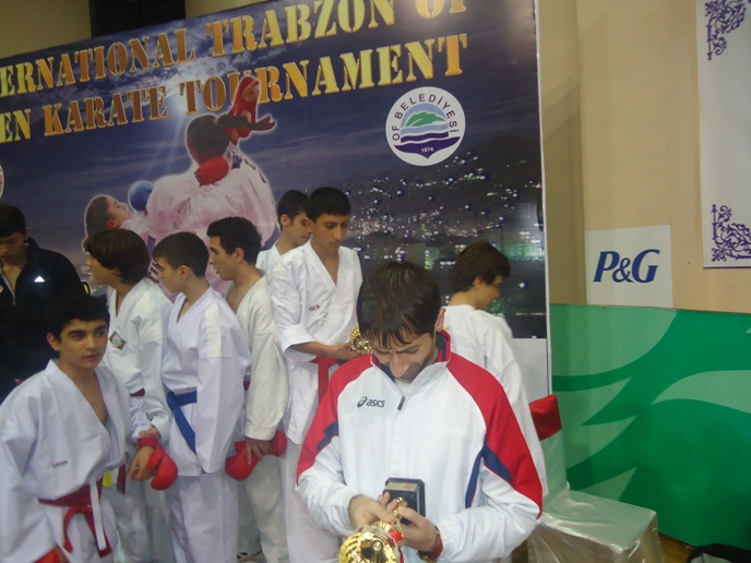 components/com_spgm/spgm/gal/Karate/Trabzon_Open_Karate_Turnuvasi/trabzon%20%2817%29.JPG