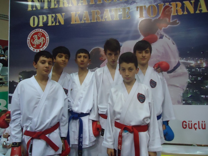components/com_spgm/spgm/gal/Karate/Trabzon_Open_Karate_Turnuvasi/trabzon%20%288%29.JPG